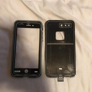 Almost brand new life proof iPhone 7s plus case.